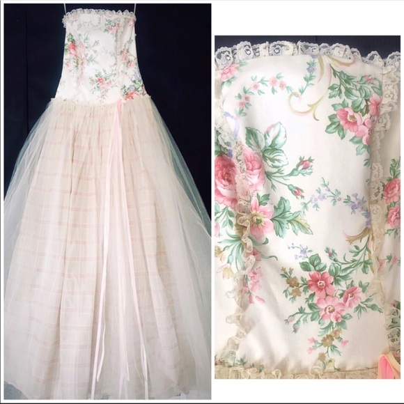 Vintage Bohemian 🌸 Strapless Tulle - Picture 2 of 7